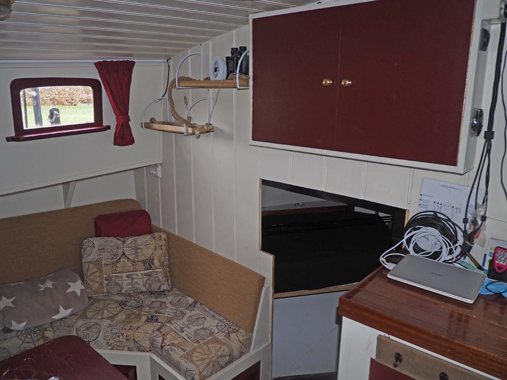 Aft cabin, Accommodation